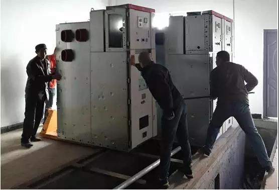 紫電公司售后人員飛越千里為客戶提供售后服務(wù) 紫電公司售后人員飛越千里為客戶提供售后服務(wù)